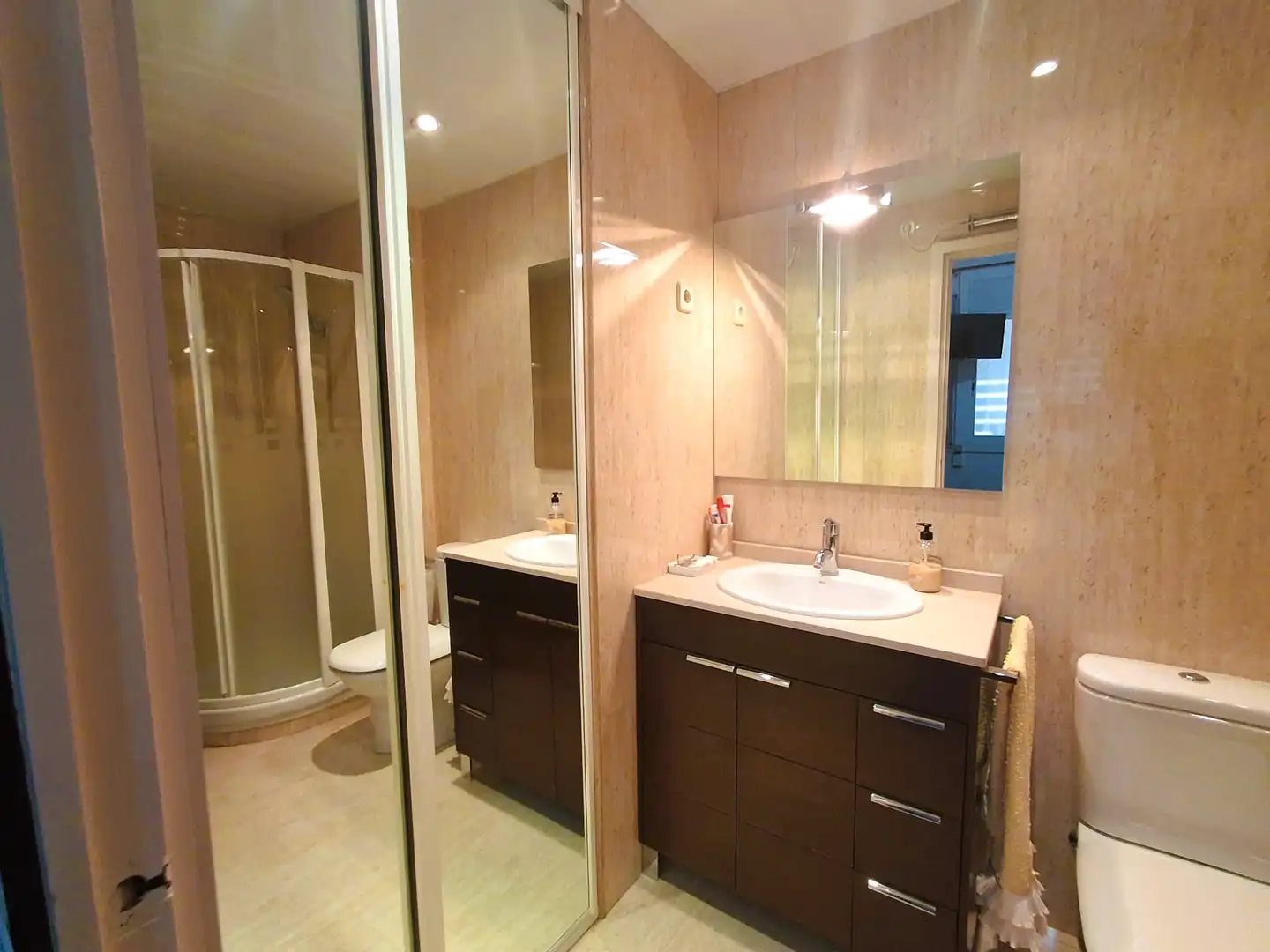 Baño de Piso en venta en Barcelona con Calefacción