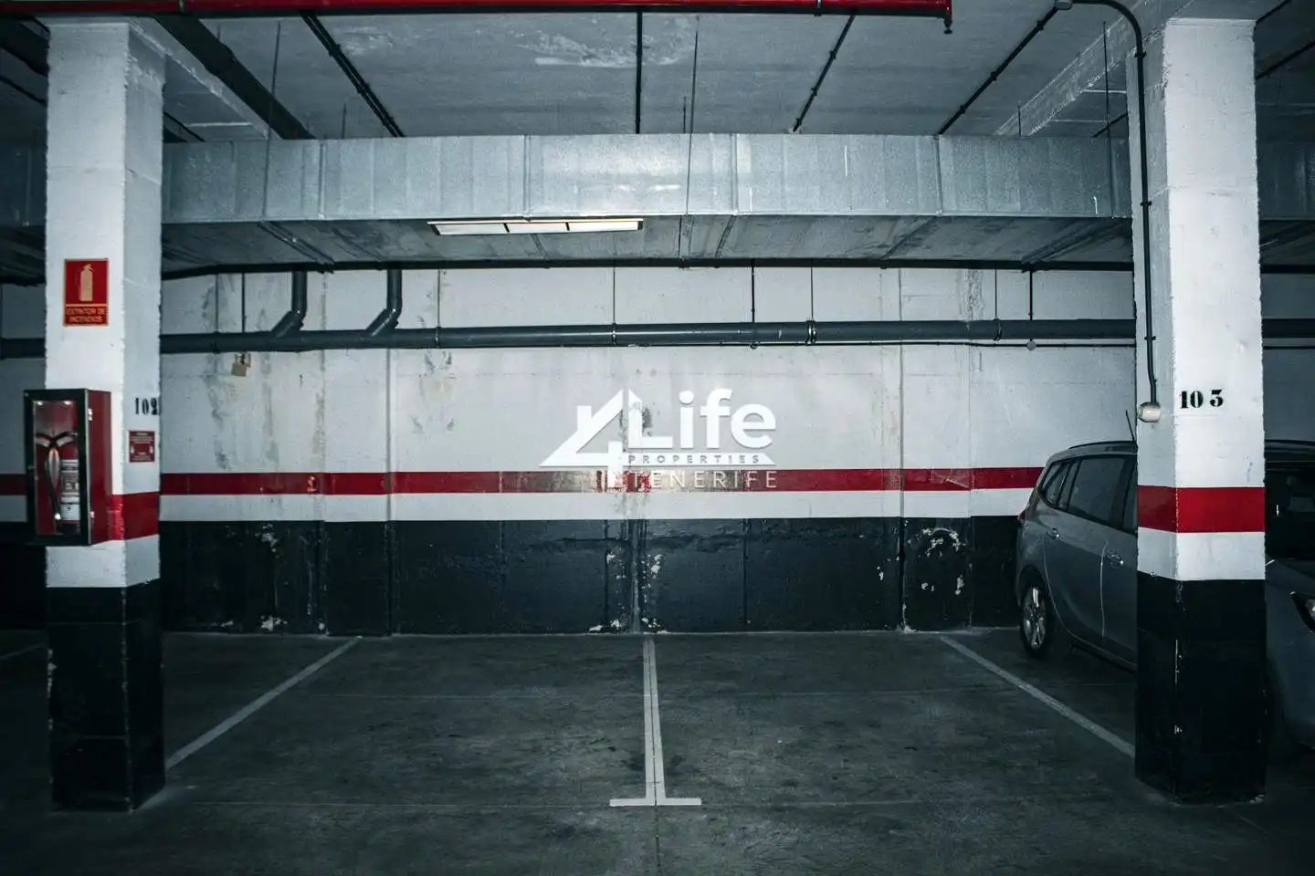 Parkplatz von Garage zum Verkauf in Adeje