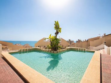 Bungalow with balcony for sale in Calle ISLAS BALEARES