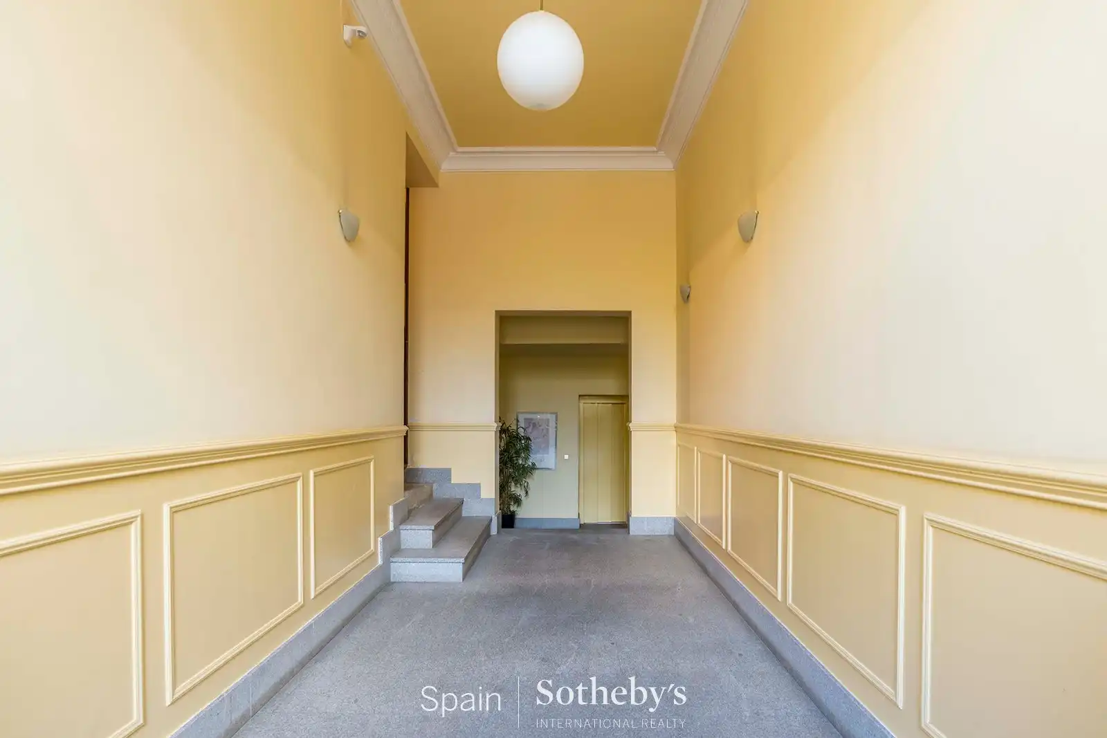 Apartments for sale in Calle de Lepanto, Palacio