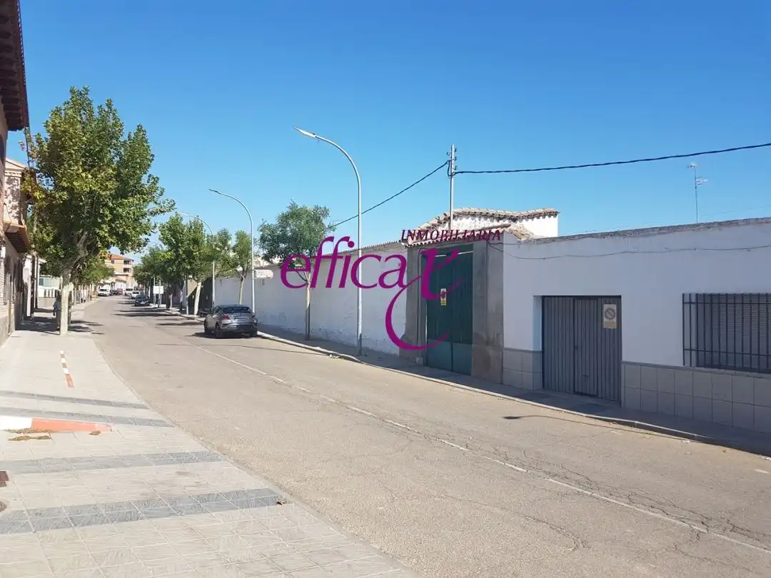 Exterior view of Industrial buildings for sale in El Carpio de Tajo