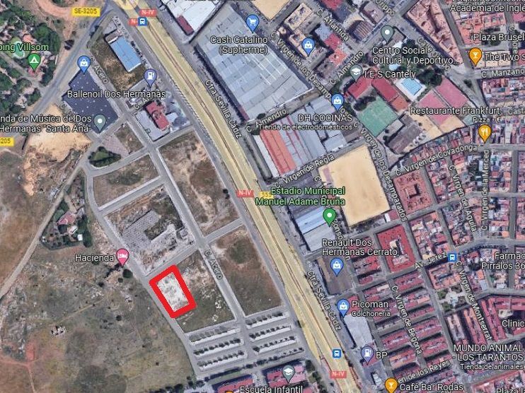 Exterior view of Industrial land for sale in Dos Hermanas