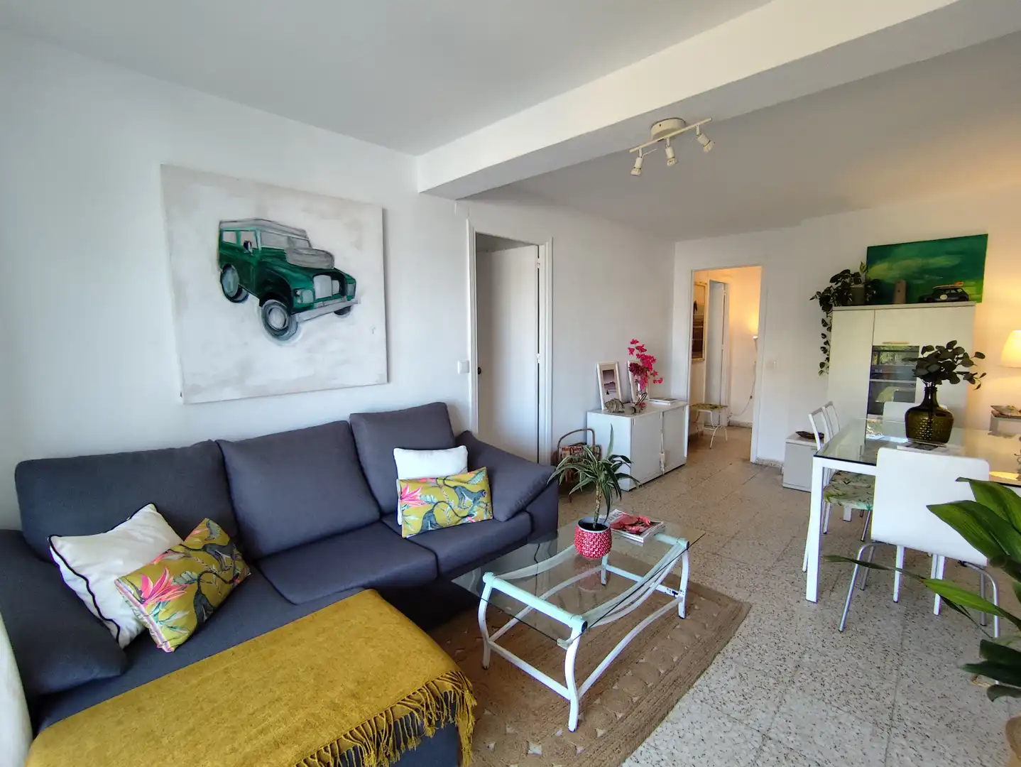 Appartamento con terrazza in affitto a Avenida de las Piletas