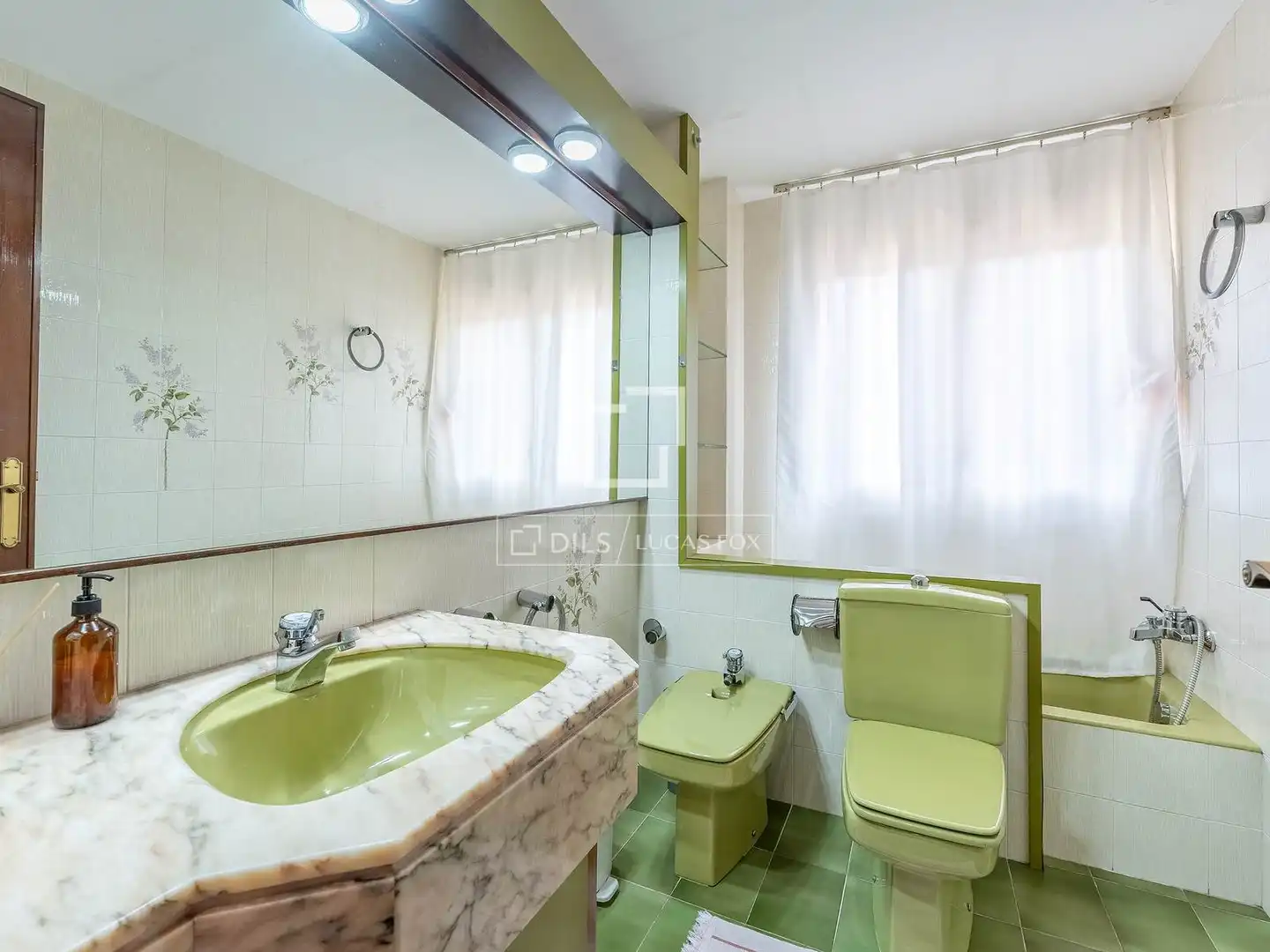Bathroom of Houses for sale in Sant Just Desvern  with Air Conditioner, Private garden and Terrace