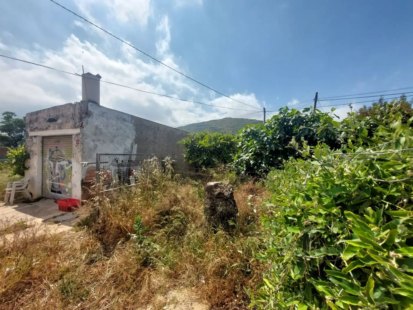 Einfamilien-Reihenhaus zum Verkauf in Dénia mit Privatgarten und Möbliert