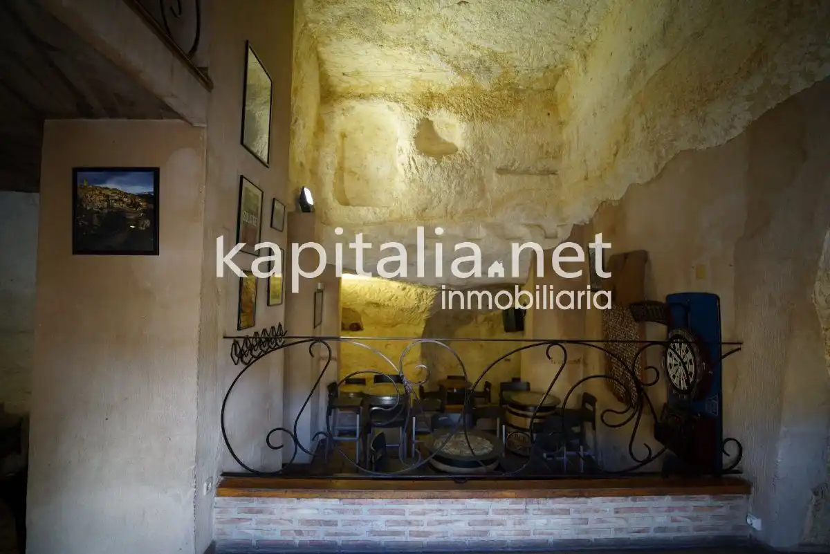 Commercial properties for sale in Bocairent  with Air Conditioner and Furnished