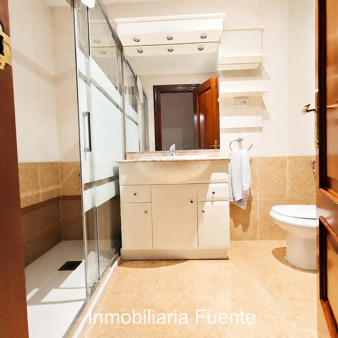 Badezimmer von Wohnung zum Verkauf in Zalla  mit Heizung, Abstellraum und Möbliert