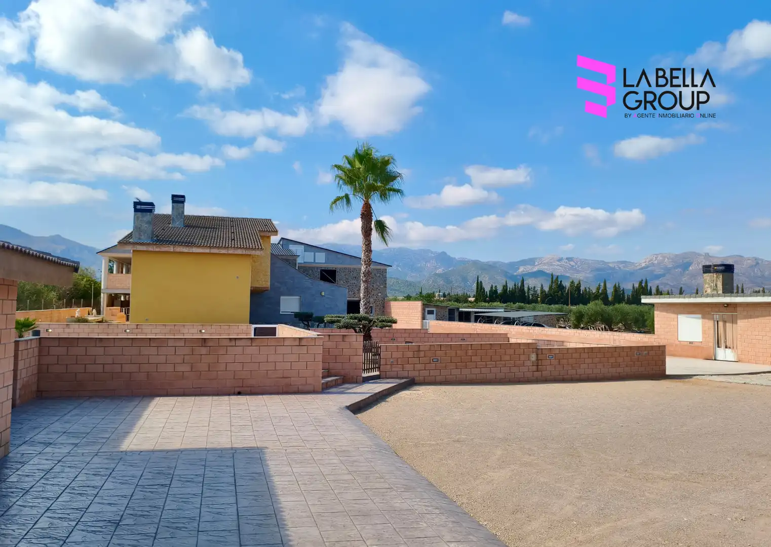 Vista exterior de Casa o xalet en venda en Tortosa amb Aire condicionat, Calefacció i Jardí privat
