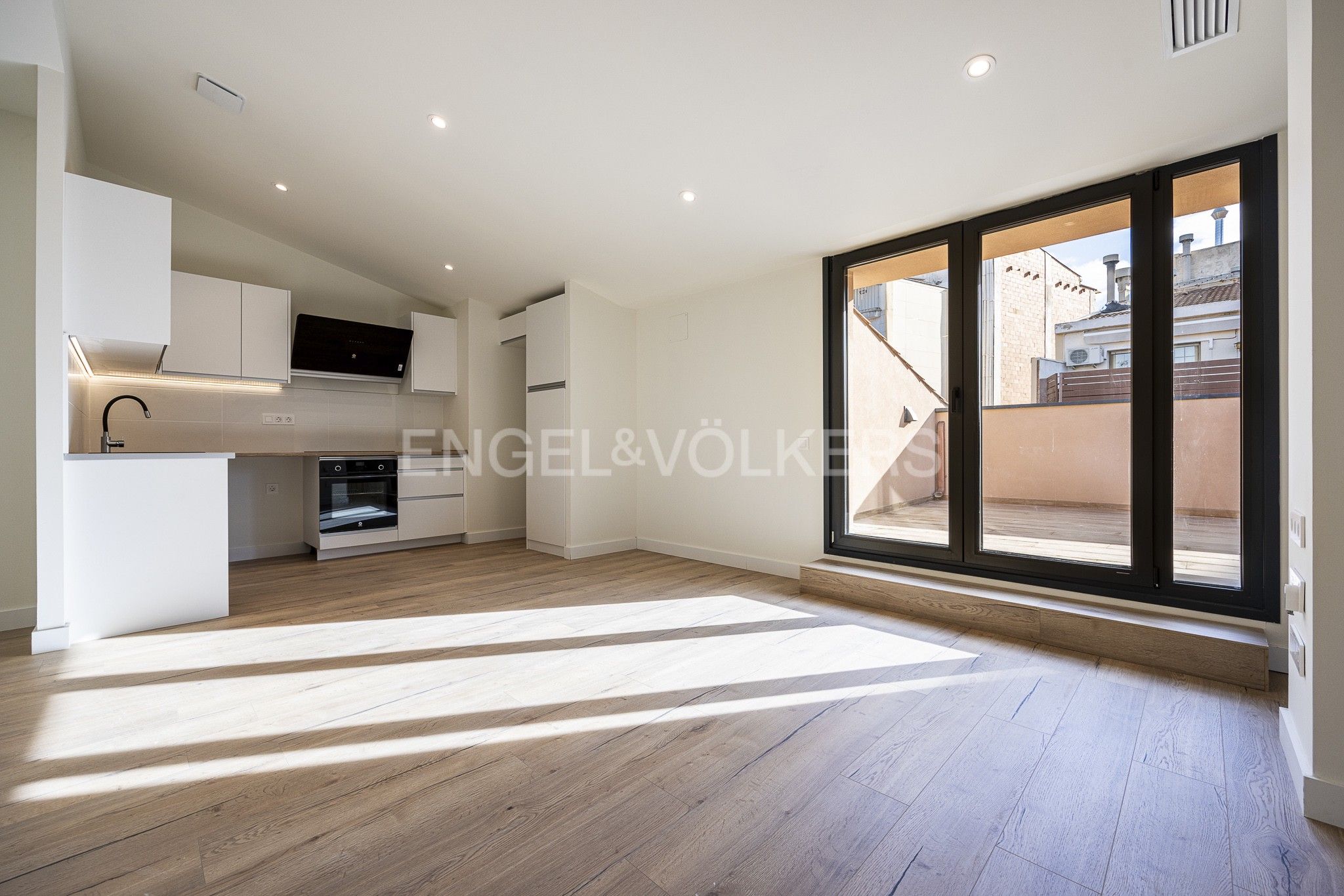 Living room of Attic for sale in Terrassa  with Air Conditioner, Heating and Parquet flooring