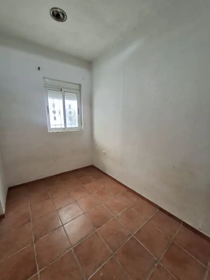 Dormitori de Casa adosada en venda en Valencia amb Terrassa i Balcó