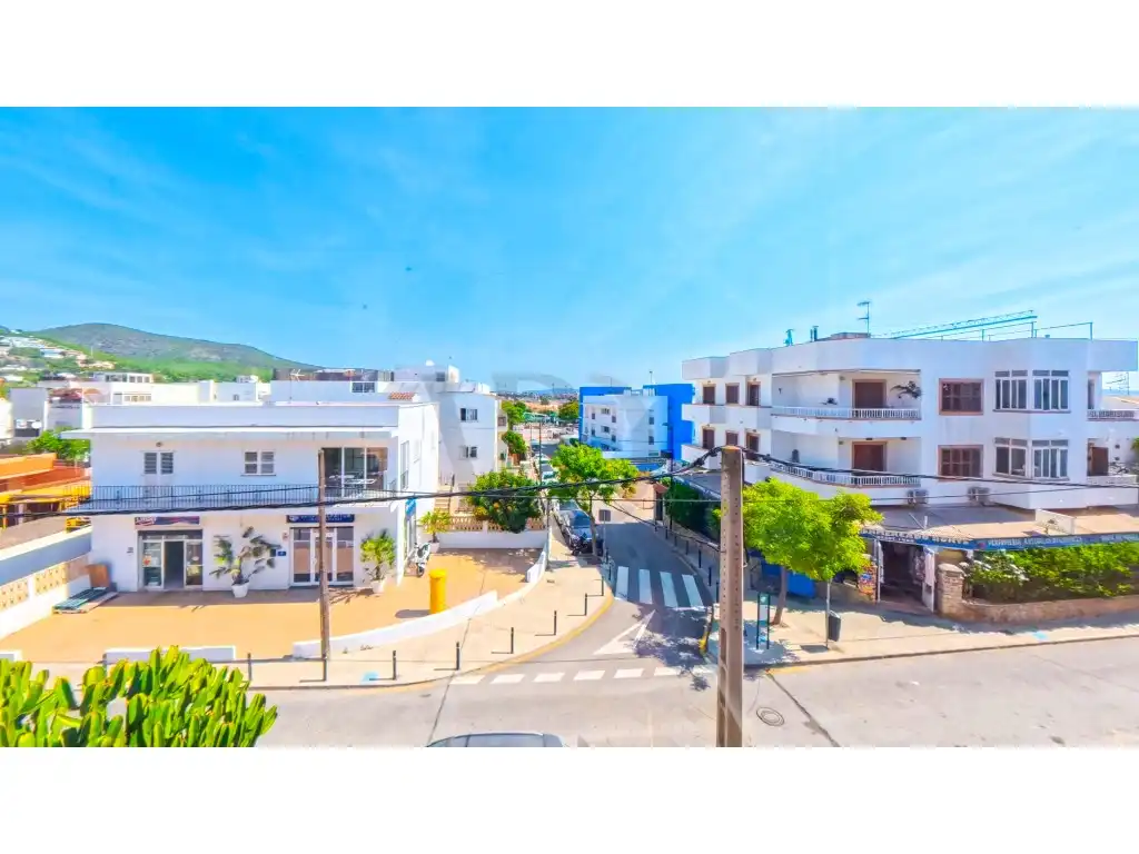 Vista exterior de Àtic en venda en Eivissa amb Terrassa