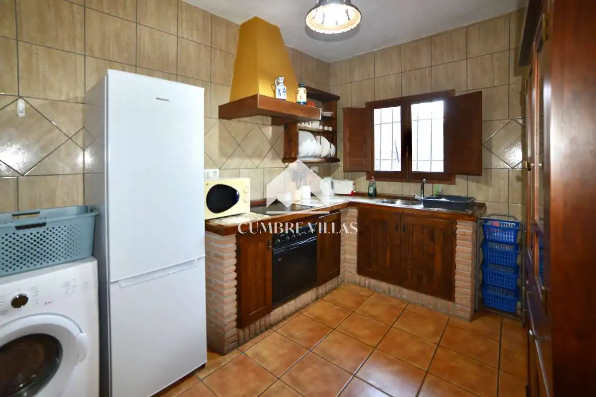 Küche von Country house zum Verkauf in Torrenueva Costa mit Privatgarten, Terrasse und Abstellraum