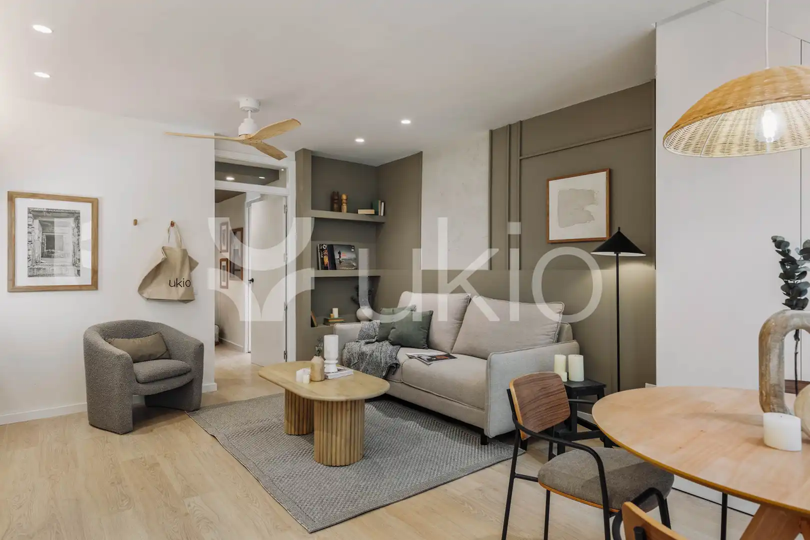 Living room of Apartments for rent in Barcelona  with Air Conditioner, Heating and Terrace