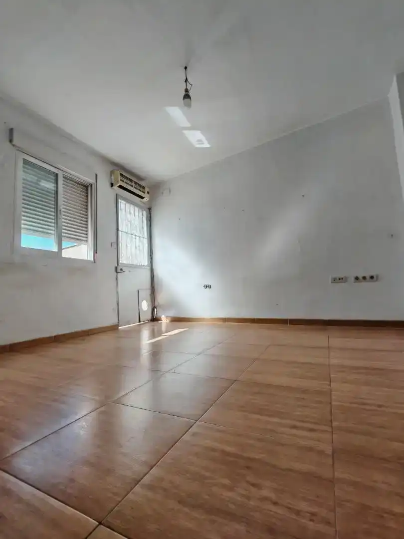 Casa adosada en venda en Las Gabias