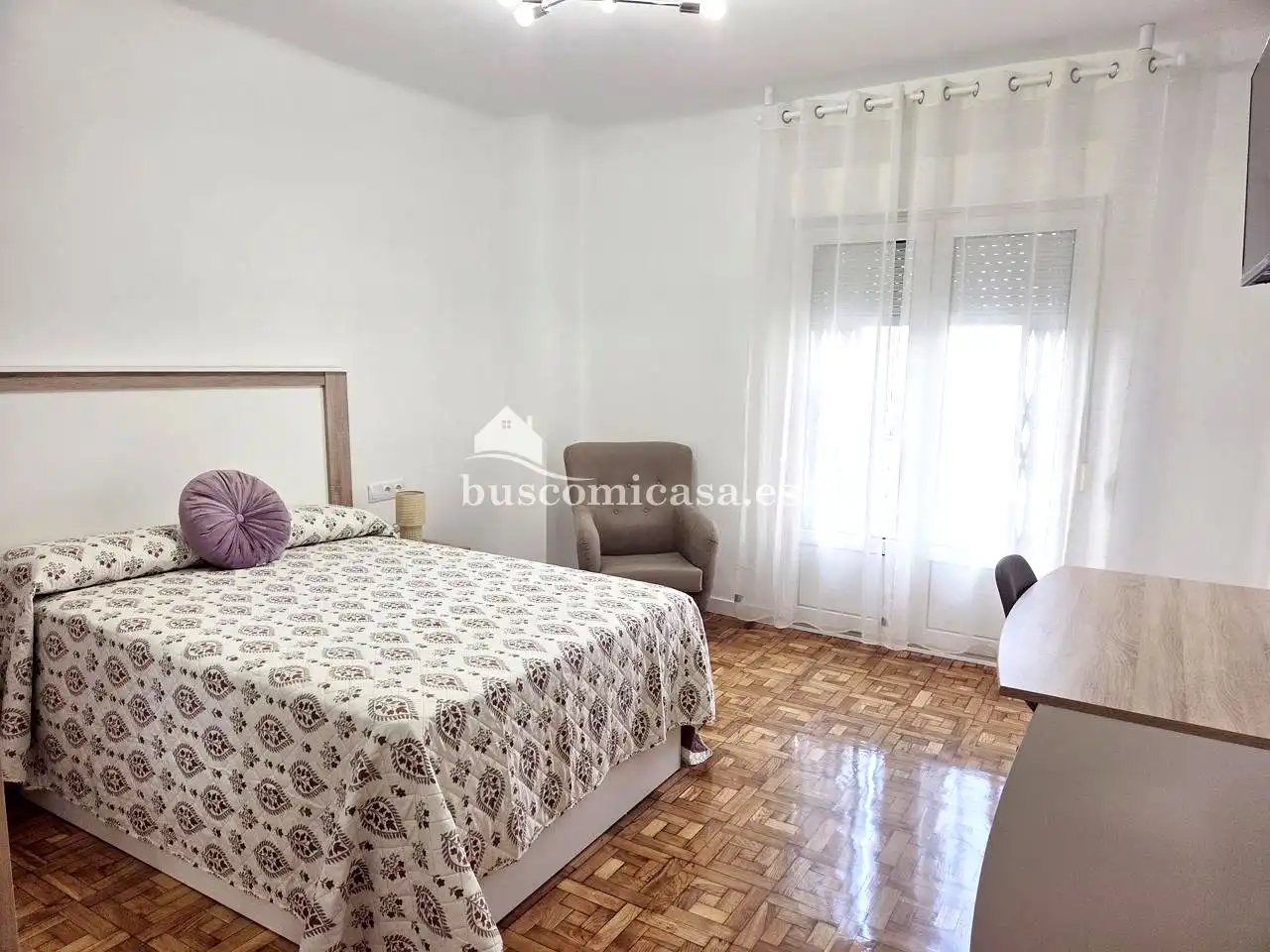 Dormitori de Pis per a compartir en Jaén amb Aire condicionat, Calefacció i Parquet