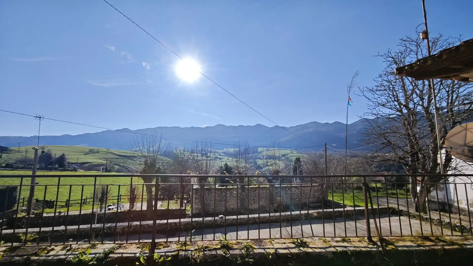 Vista exterior de Casa o chalet en venta en Llanes con Calefacción y Terraza
