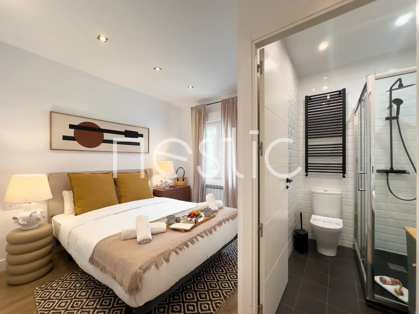 Habitación de Apartamento de alquiler en Madrid con Aire acondicionado, Calefacción y Amueblado