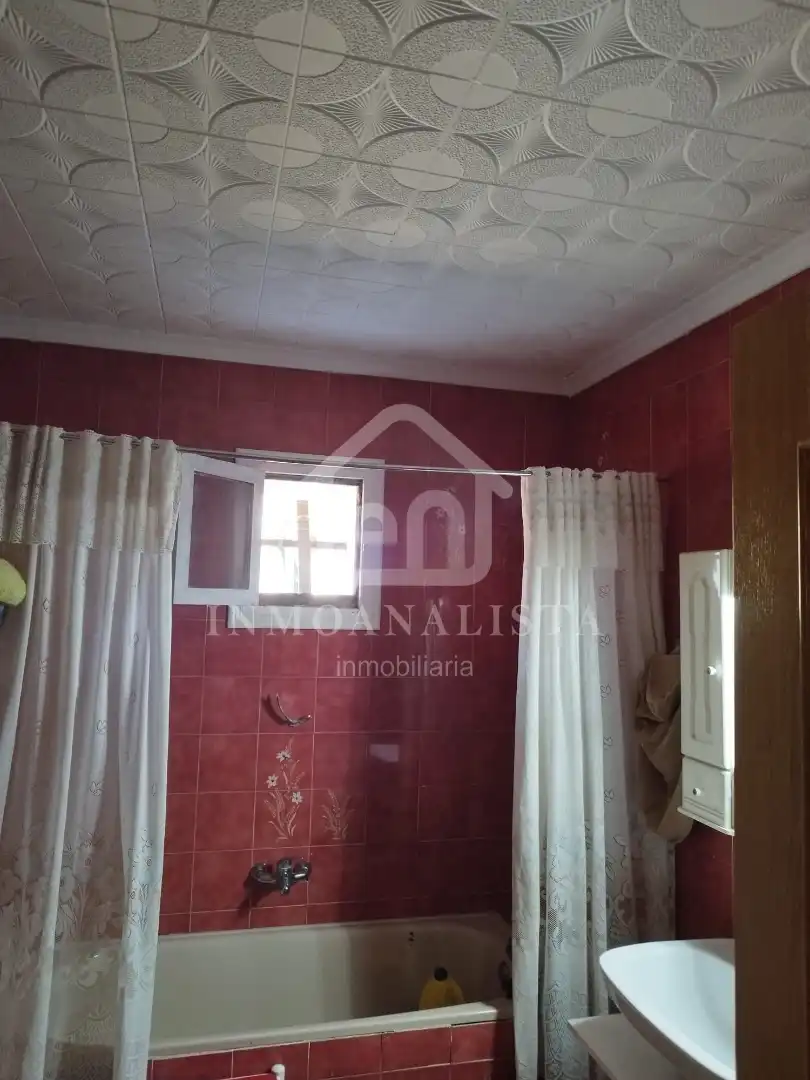Bedroom of Houses for sale in Requena  with Air Conditioner, Terrace and Storage room