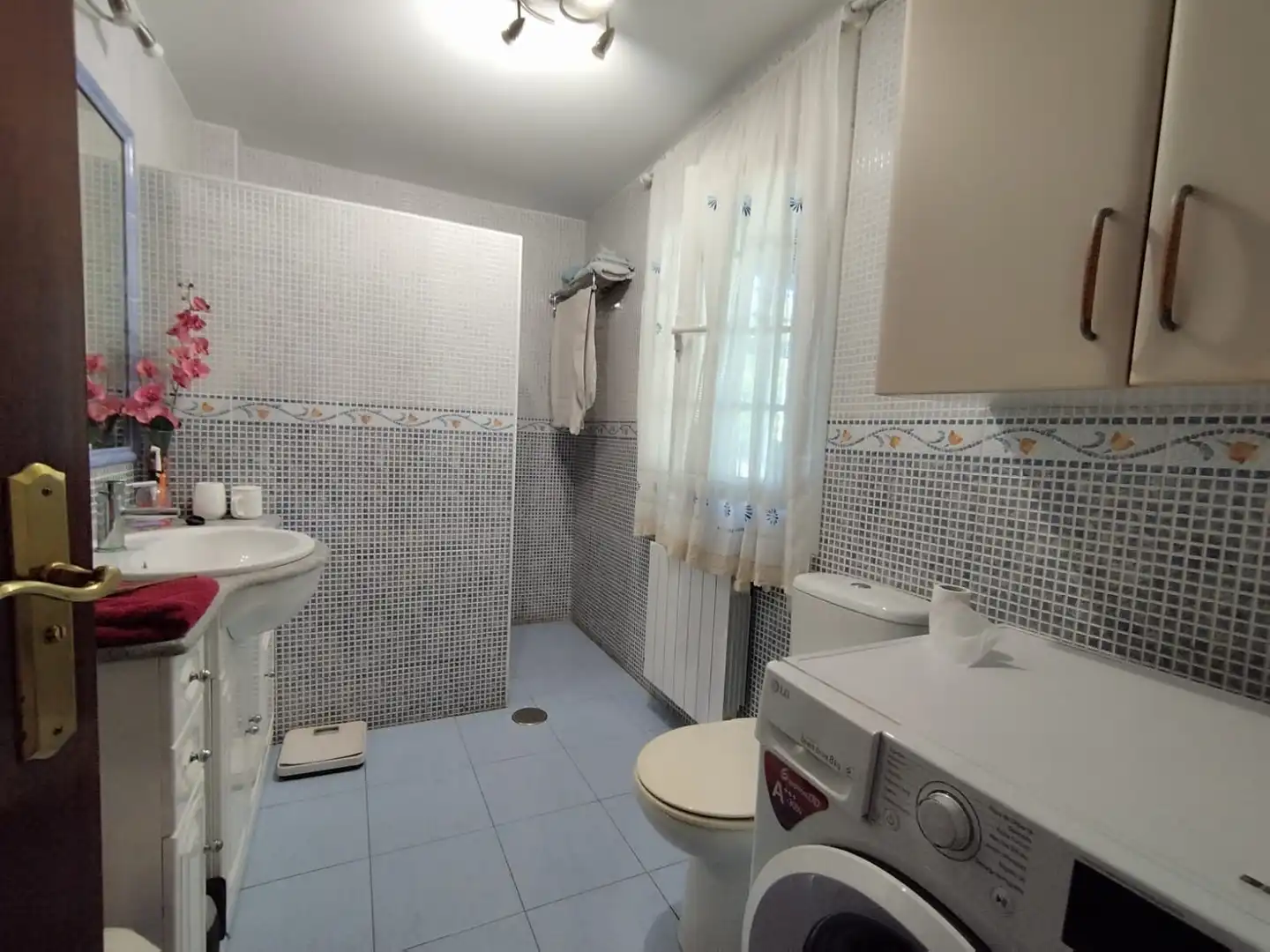 Baño de Casa o chalet en venta en Cerceda con Calefacción, Terraza y Horno