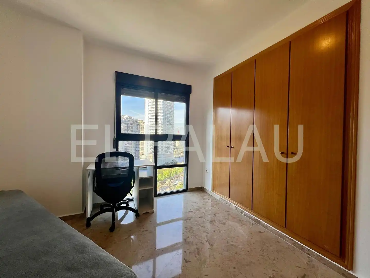 Piso de alquiler en Barrio de Benicalap