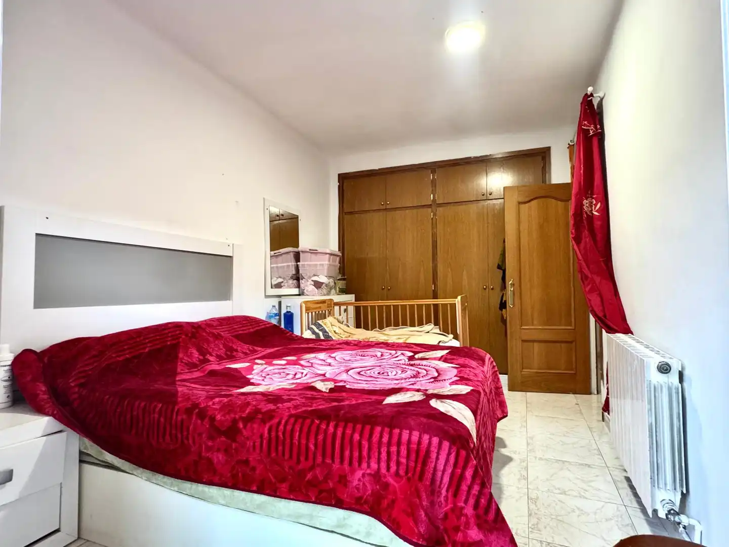 Habitación de Piso en venta en Salt con Aire acondicionado, Calefacción y Amueblado