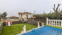 Garden of House or chalet for sale in El Robledo    with Heating, Storage room and Swimming Pool