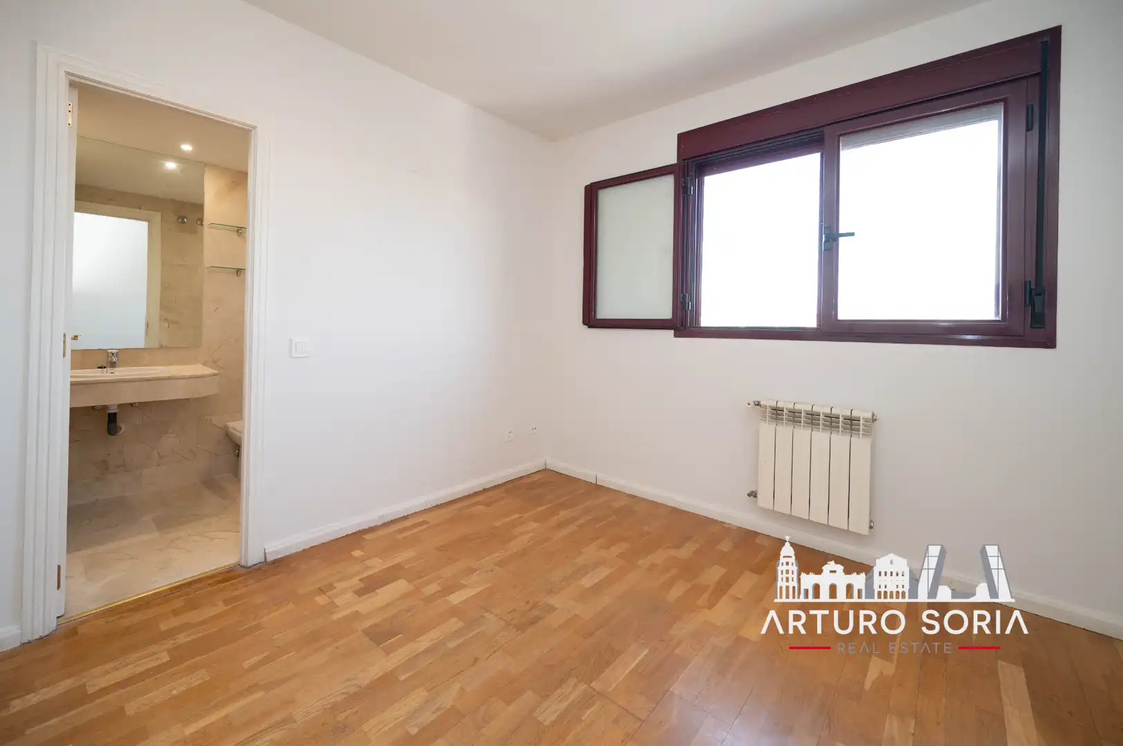 Dormitori de Àtic de lloguer en La Moraleja amb Terrassa i Piscina comunitària