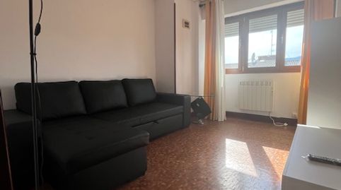 Foto 2 de Piso en venta en Aperribai Auzoa, Galdakao, Bizkaia