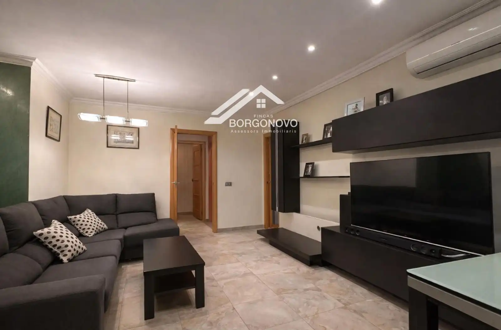 Wohnzimmer von Wohnung zum Verkauf in Barcelona mit Klimaanlage, Heizung und Terrasse