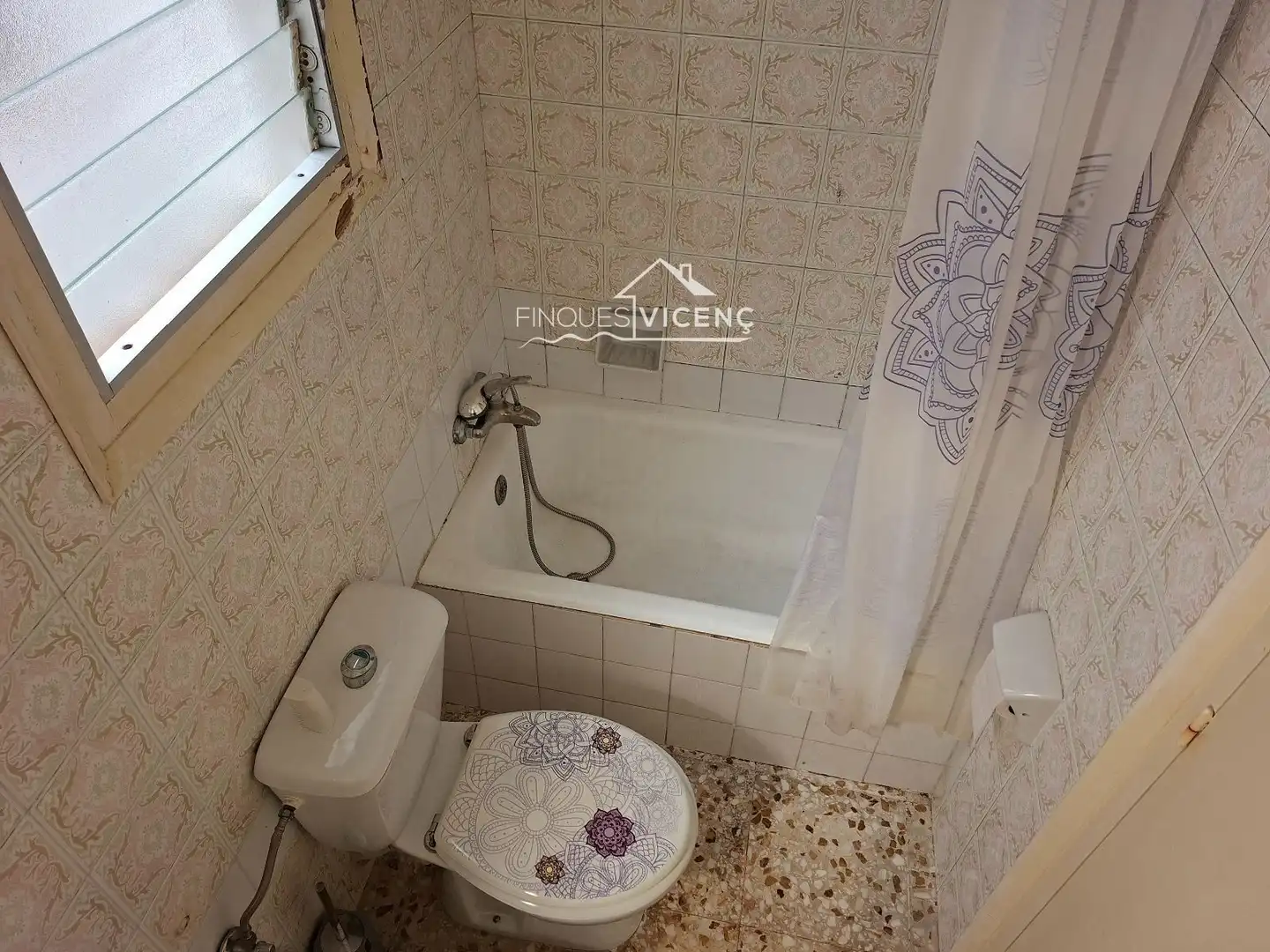 Baño de Piso en venta en Calafell con Terraza