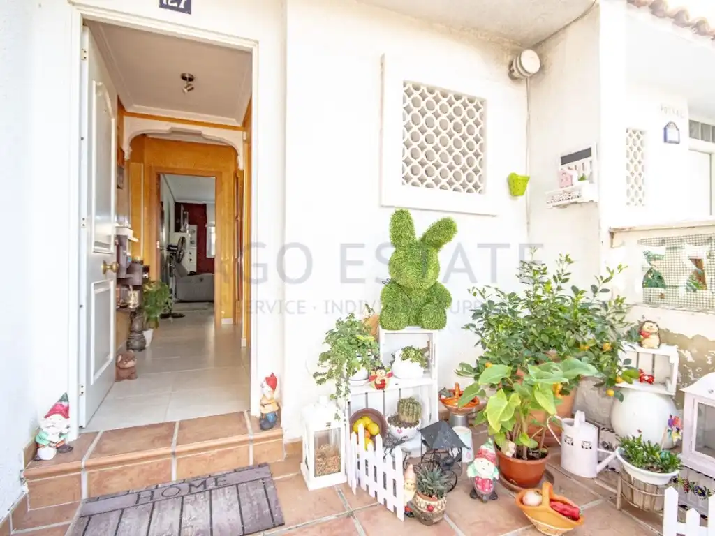 Vista exterior de Casa adosada en venta en La Nucia