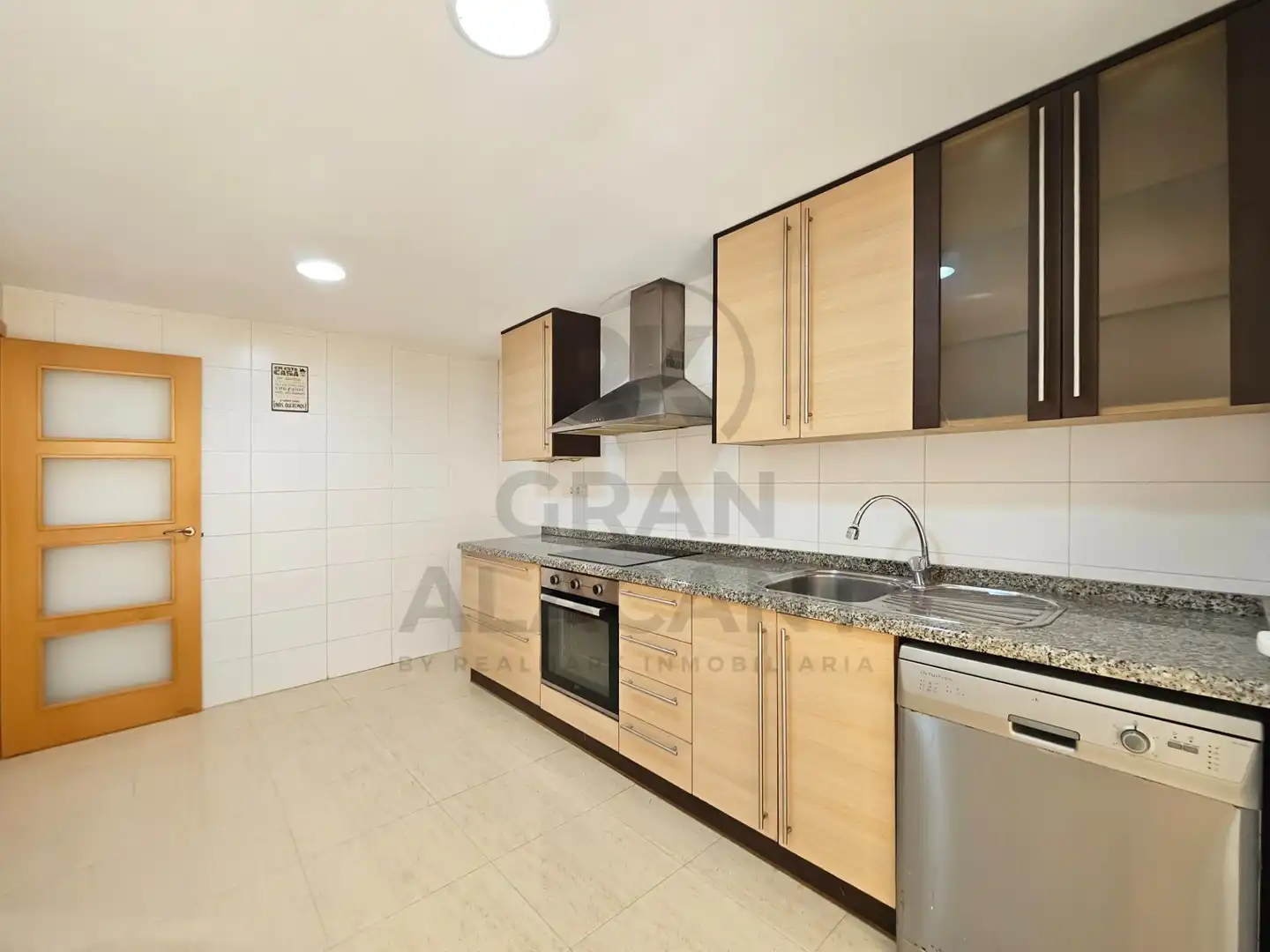 Cocina de Planta baja en venta en Santa Pola con Aire acondicionado, Calefacción y Jardín privado