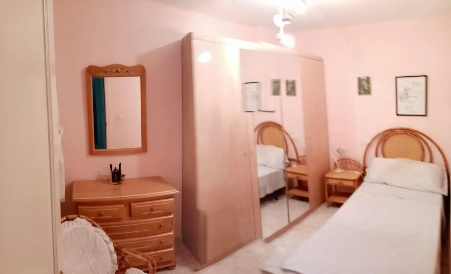 Dormitori de Casa adosada en venda en Torrevieja amb Aire condicionat, Calefacció i Jardí privat
