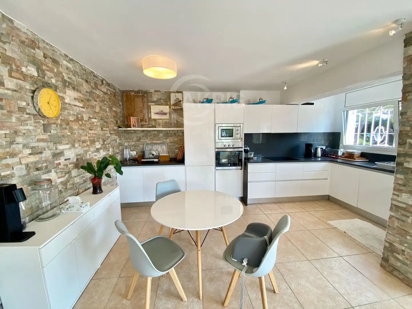 Casa con piscina en venta en Canyelles, imagen 4