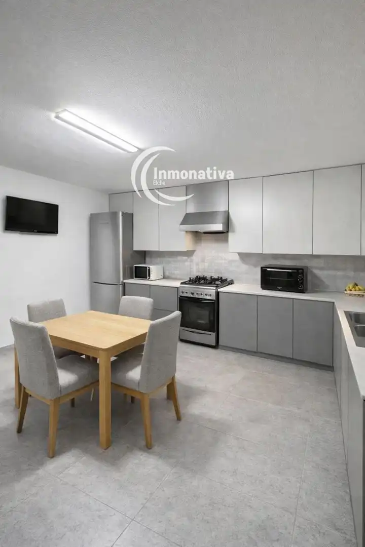 Piso con terraza en venta en Ruperto Chapi, imagen 4