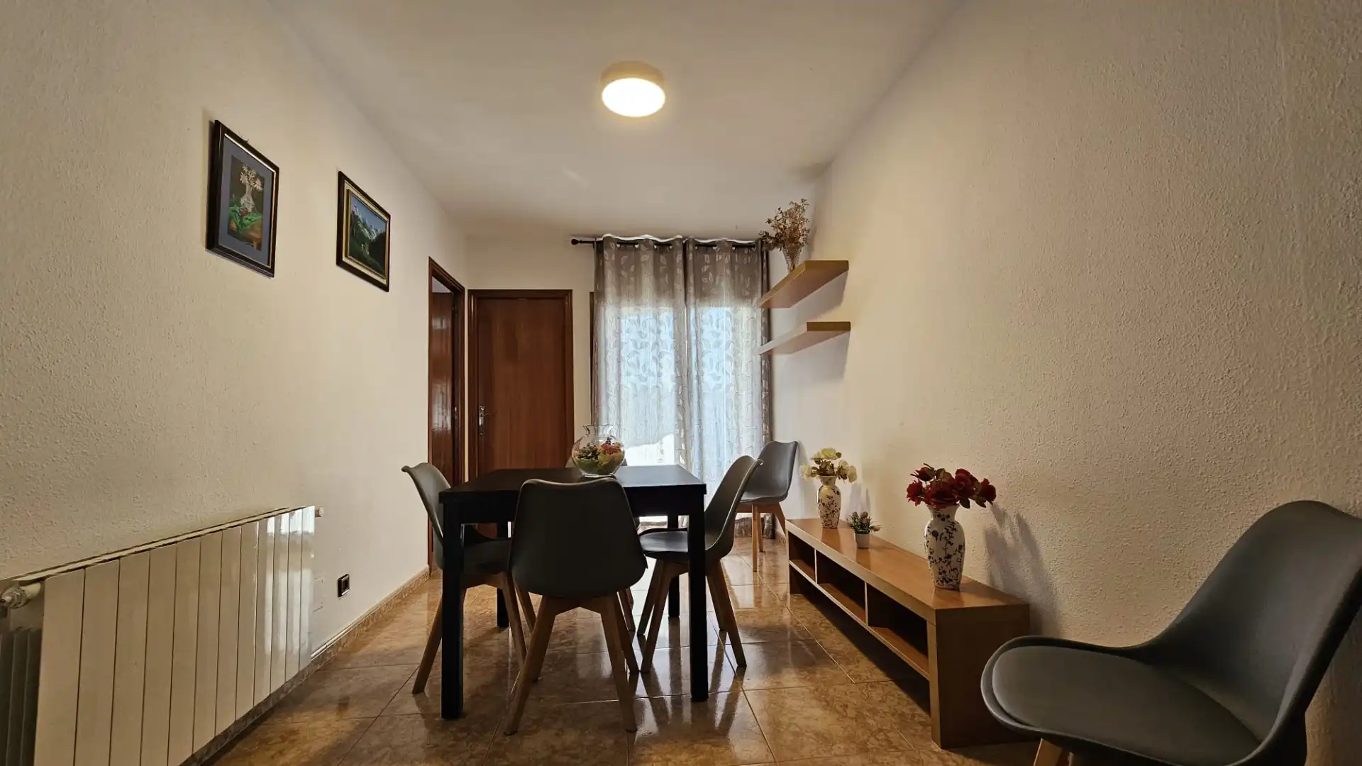 Comedor de Piso en venta en Rubí con Calefacción, Horno y Balcón