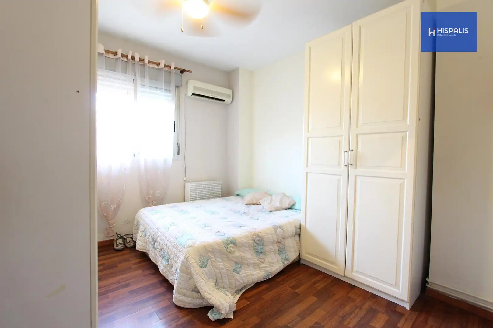 Bedroom of Flat for sale in Sevilla  with Air Conditioner, Heating and Terrace