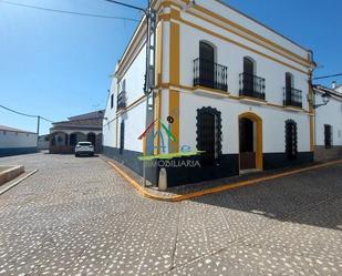 Exterior view of Single-family semi-detached for sale in Cala  with Terrace and Balcony