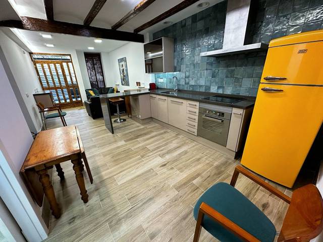 Local comercial en Alquiler en Carrer de la Indústria en Aiora