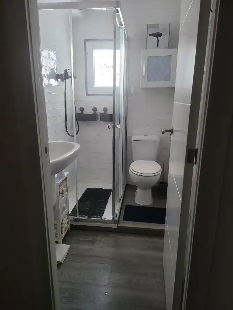 Badezimmer von Wohnung zur Miete in Medina de Pomar mit Balkon