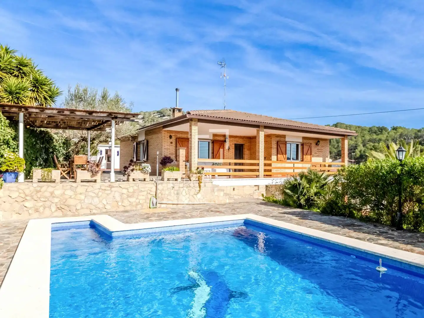 Detached house with terrace for sale in Olivella