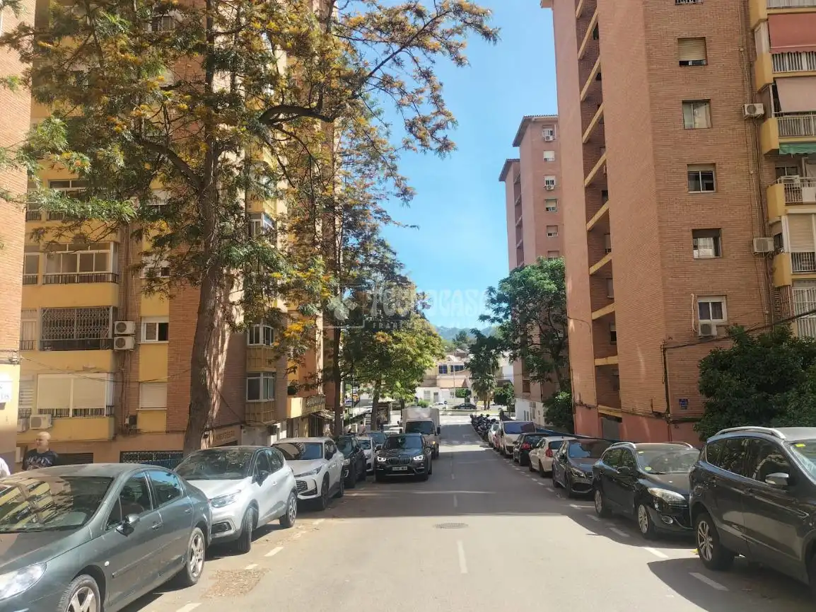 Vista exterior de Pis en venda en Málaga amb Terrassa