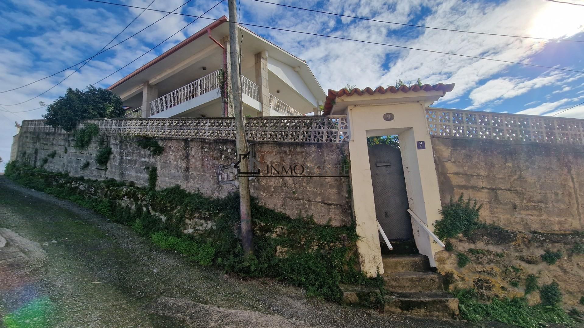Vista exterior de Casa o xalet en venda en Pontevedra Capital  amb Jardí privat