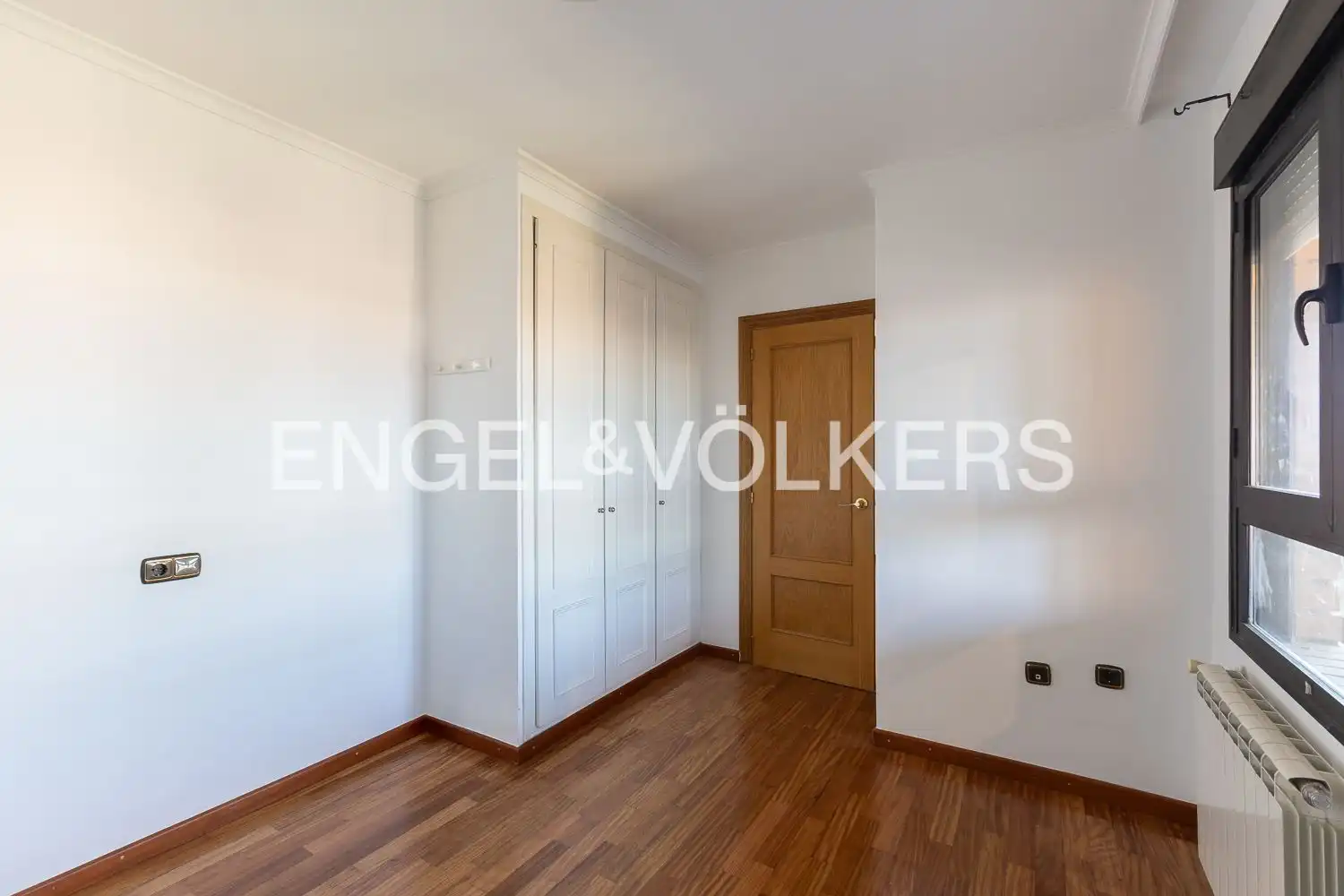 Habitación de Ático de alquiler en Camins al Grau