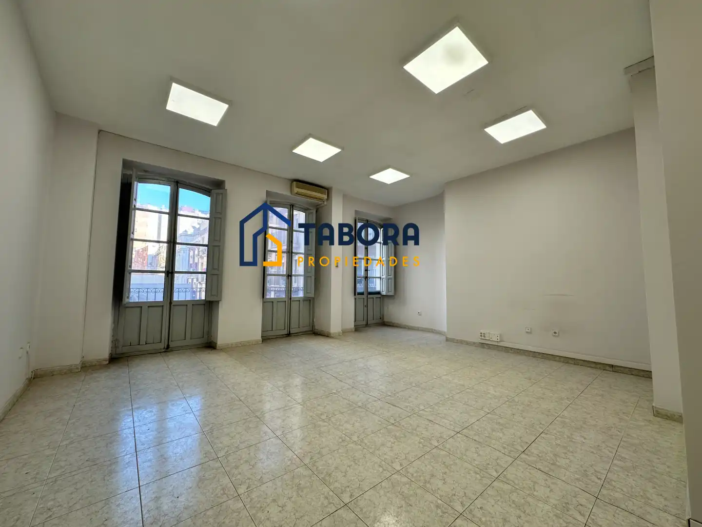 Büro mit Aufzug zur Miete in Rambla de Méndez Núñez