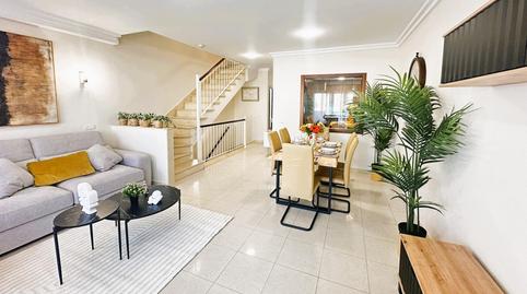 Foto 2 de Casa adosada en venda a Avenida San Francisco, 10, Los Cristianos, Santa Cruz de Tenerife