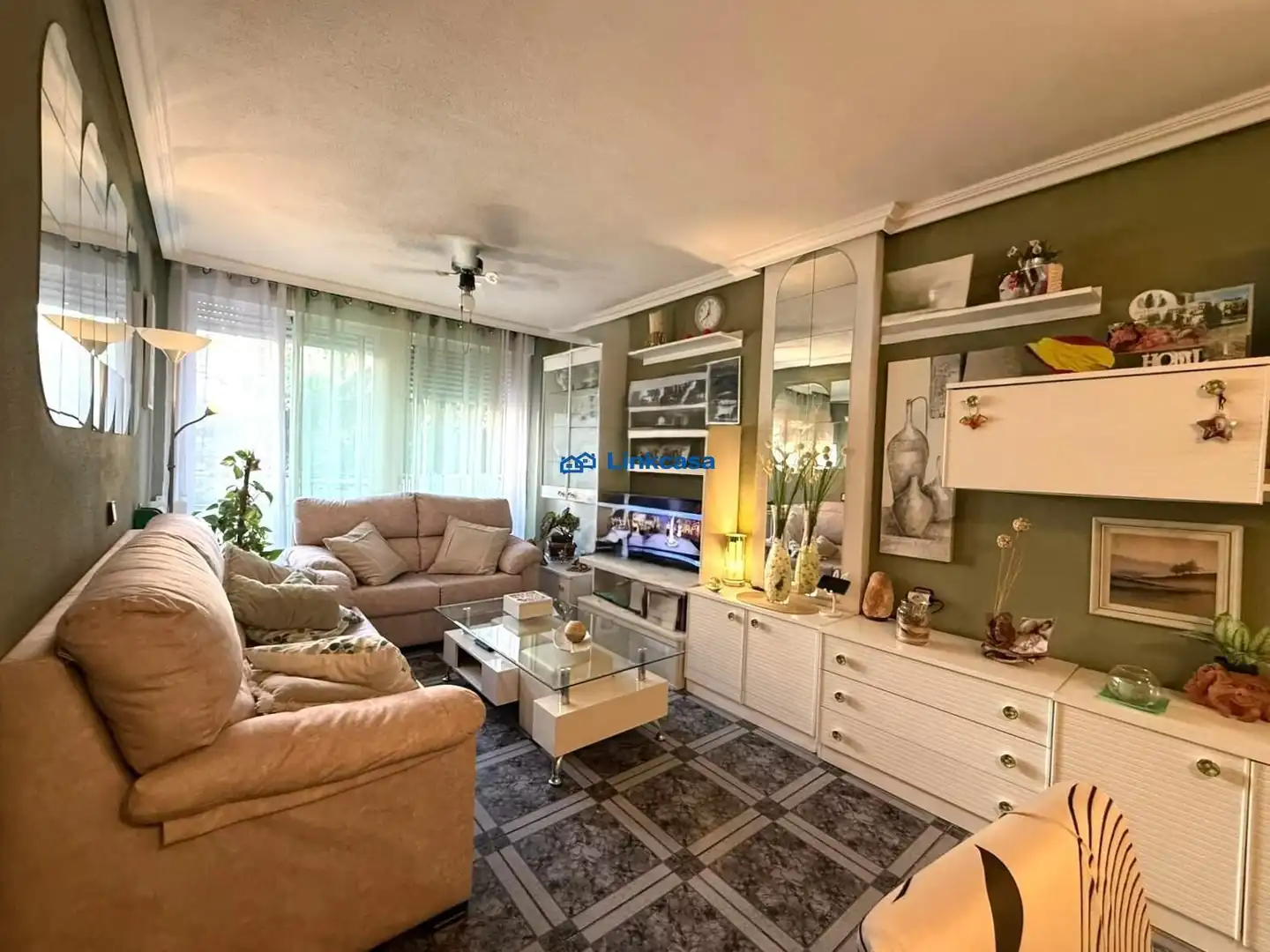 Living room of Flat for sale in Madrid  with Air Conditioner, Heating and Private garden