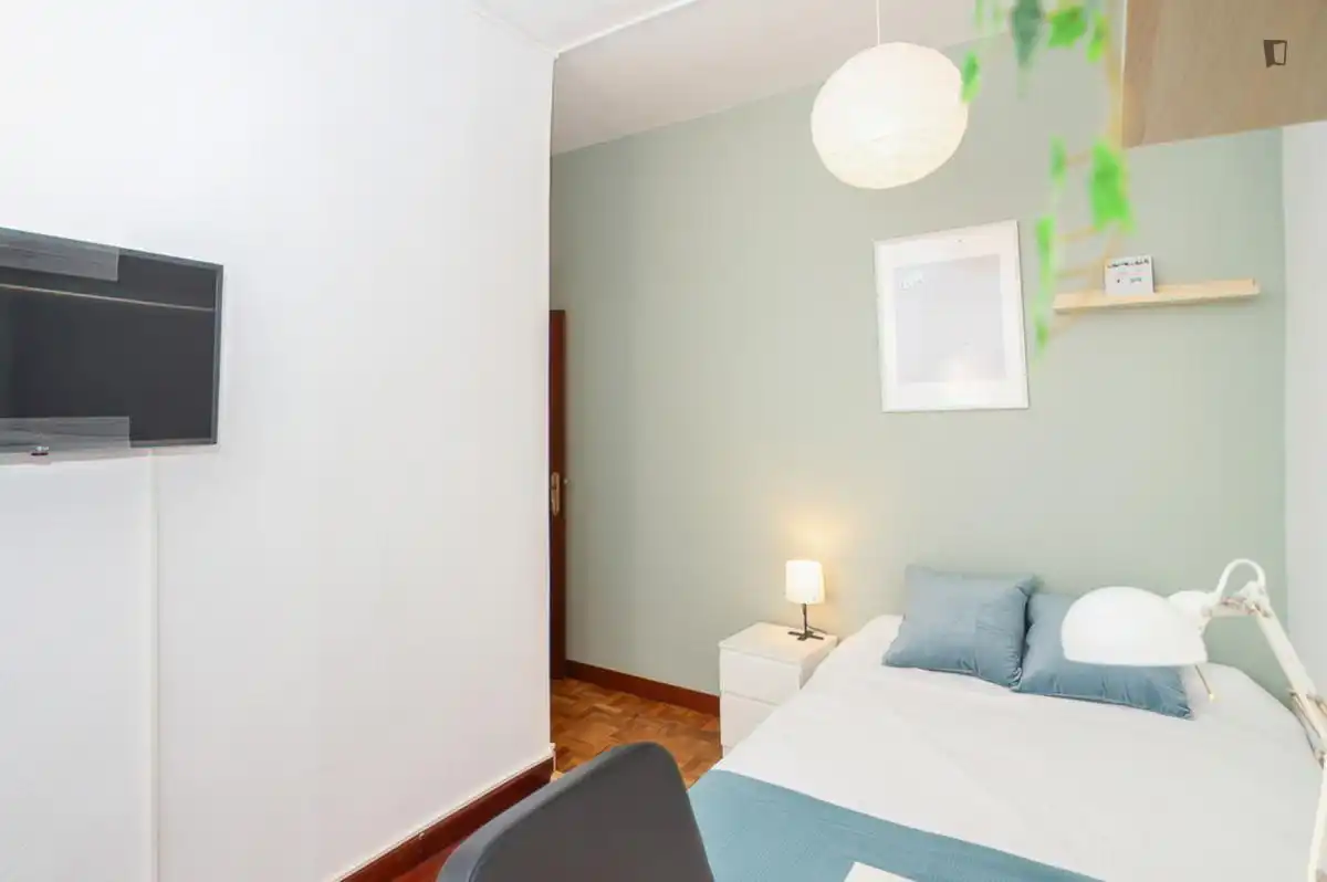 Bedroom of Apartments for share in  Pamplona / Iruña  with Heating, Furnished and Washing machine