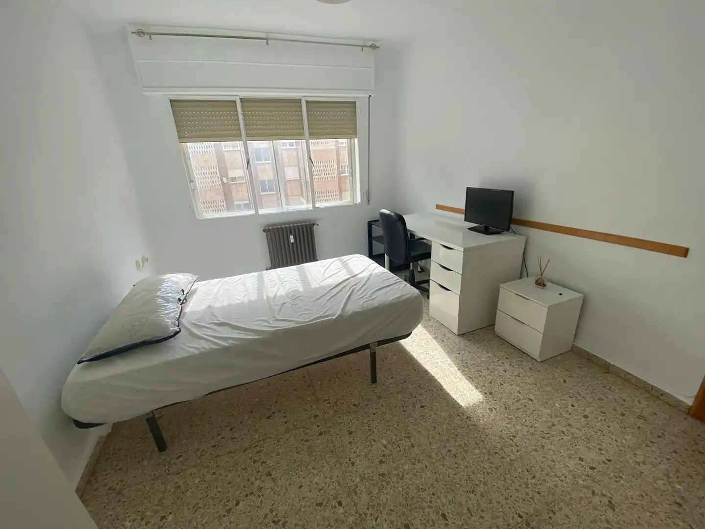 Wohnung zur Miete in Calle Doctor García Reyes, Parque Sur