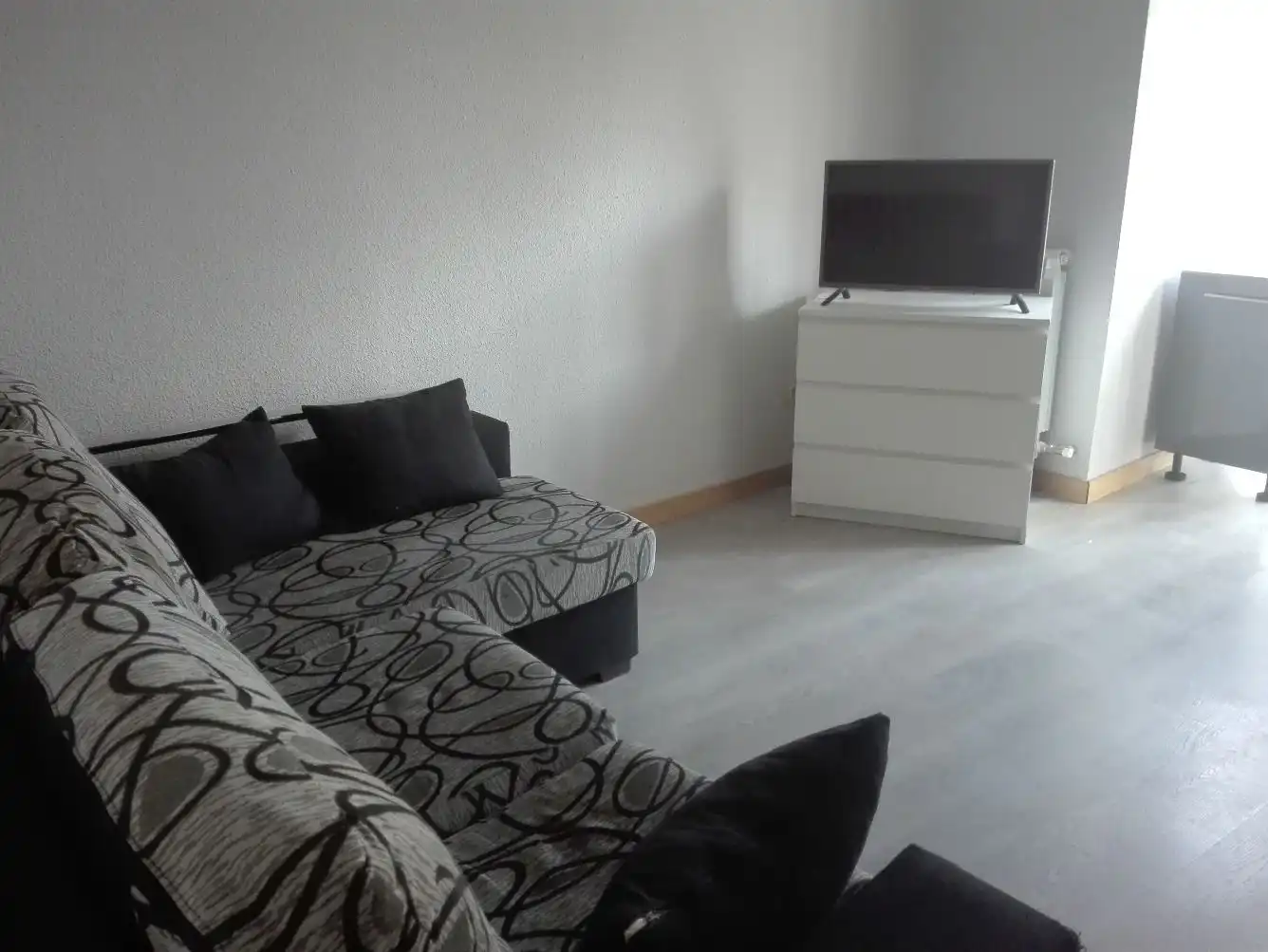 Living room of Flat for rent in Salamanca  with Heating, Parquet flooring and Furnished